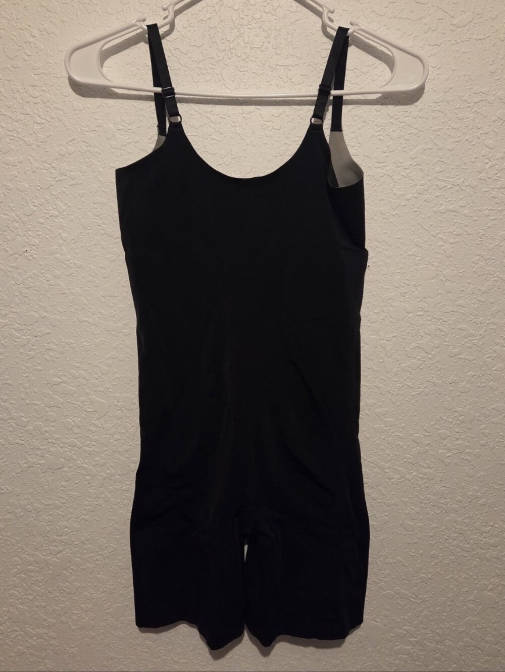 Spanx OnCore Sculpting Open Bust Mid Thigh Bodysuit in Very Black - Size L - Picture 4 of 6
